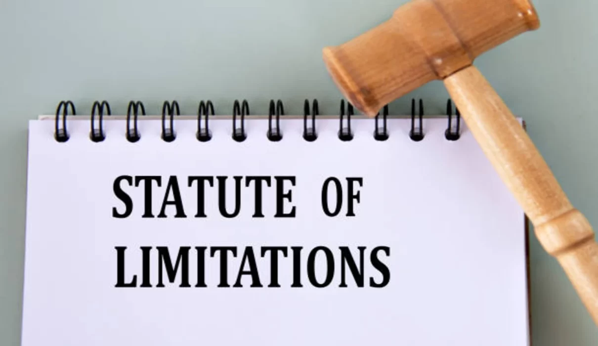Illustration explaining the statute of limitations for assault and battery cases under US law