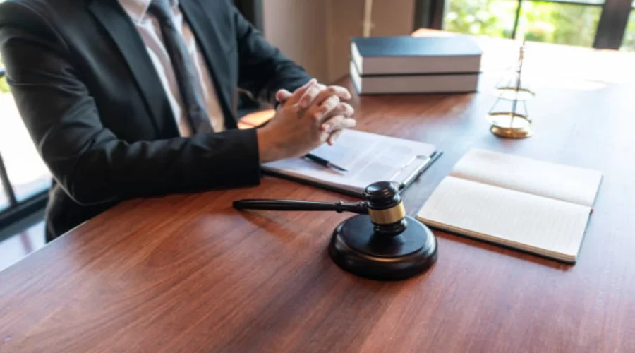 Attorney writting important case details