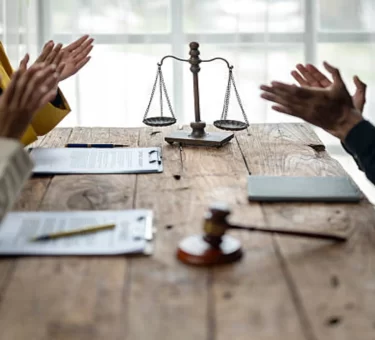 Gavel and prescription bottle representing the Zantac Lawsuit and ranitidine litigation