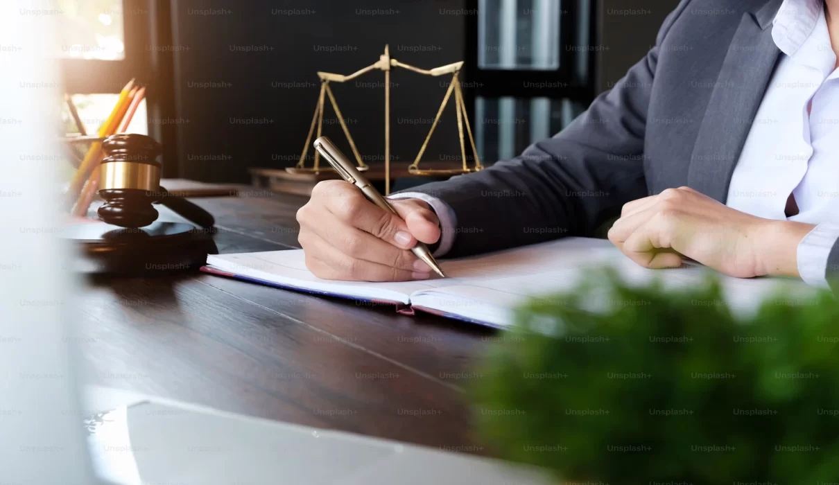 Attorney writting important case details