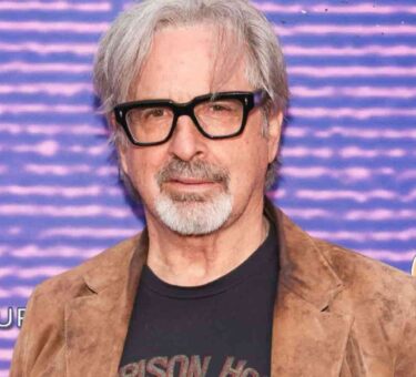 Robert Carradine portrait illustrating an article about robert carradine cause of death.