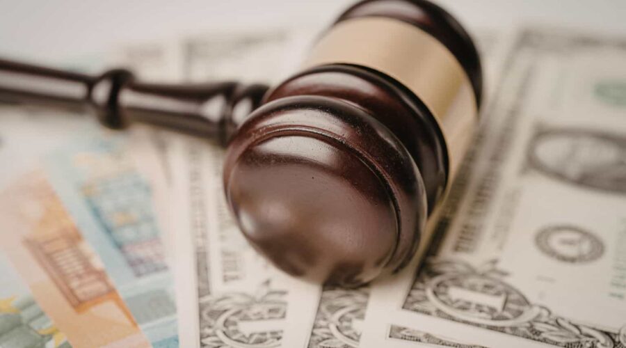 100 Day Dream Home Lawsuit involving legal claims and homeowner concerns.